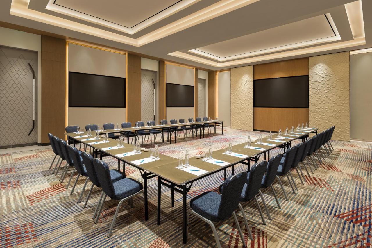 Hotel Fairfield By Marriott Mumbai International Airport Exterior foto
