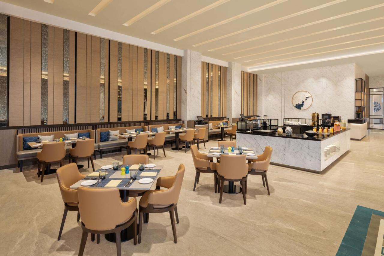 Hotel Fairfield By Marriott Mumbai International Airport Exterior foto