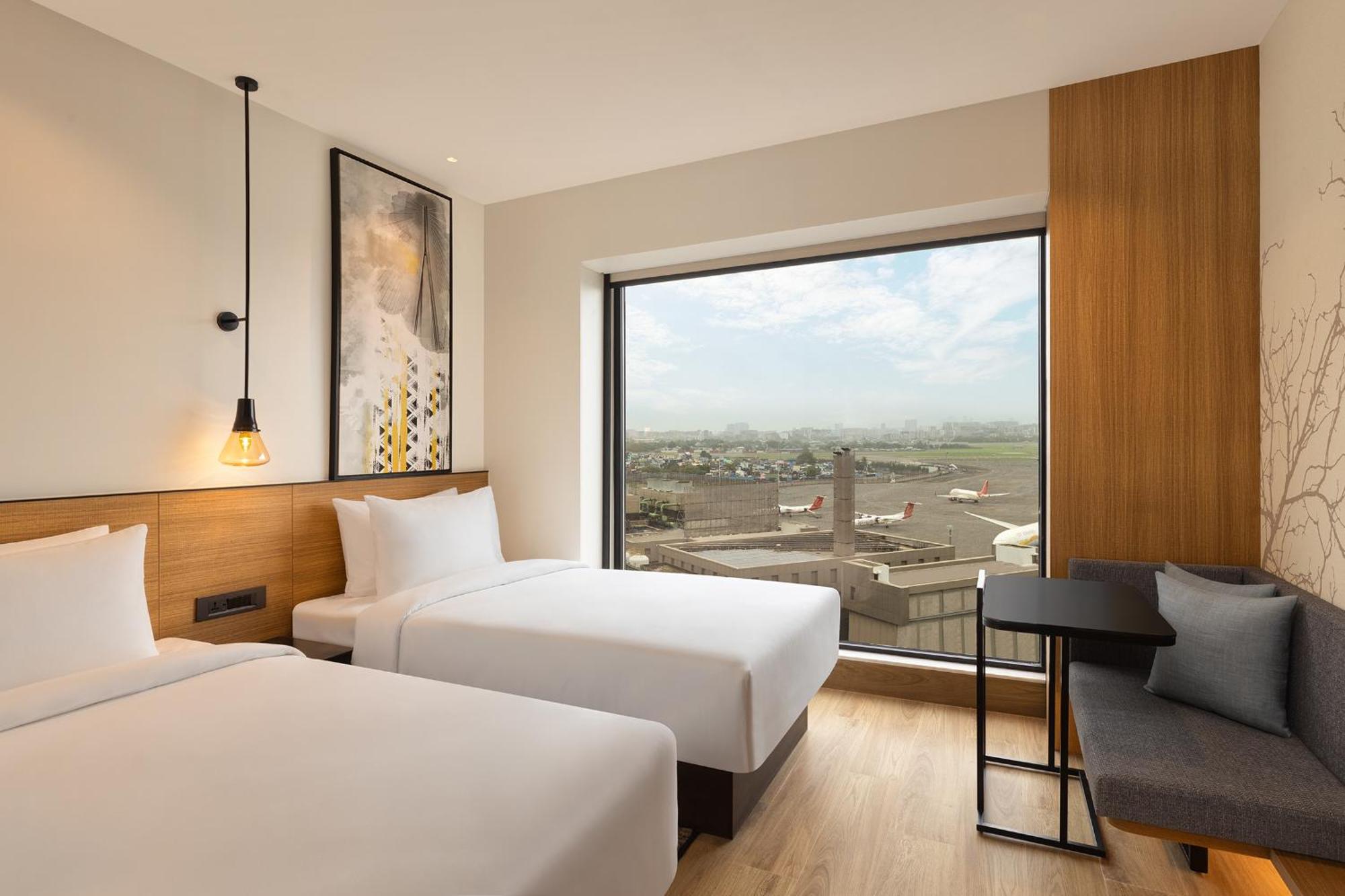 Hotel Fairfield By Marriott Mumbai International Airport Exterior foto